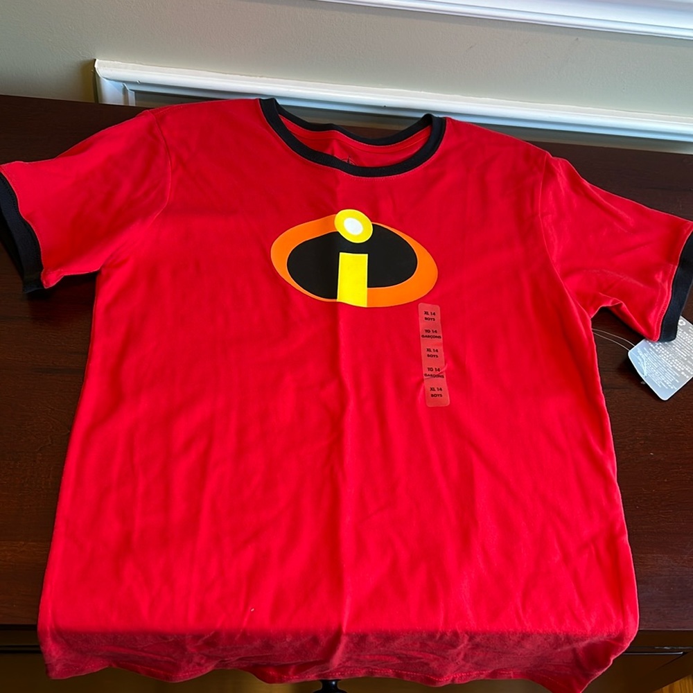 Disney Incredibles Ringer tee. Boys XL/14
